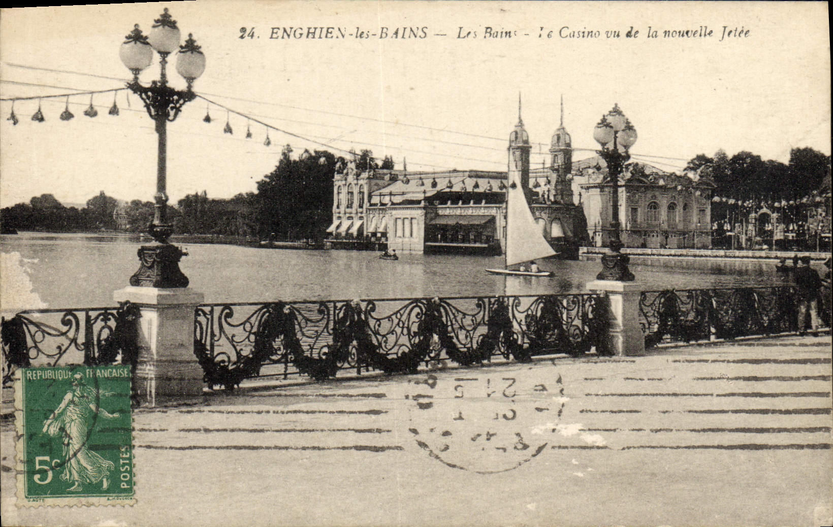 Enghien-les-Bains — Les Bains — Le Casino vu de la nouvelle Jetée