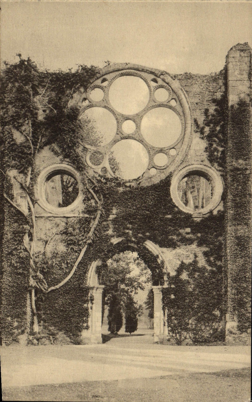 CPA Abbaye Des Vaux De Cernay