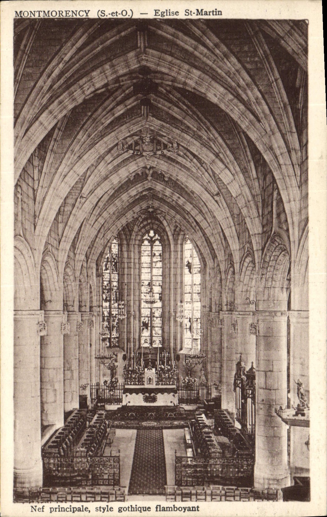 CPA Montmorency Eglise St Martin nef principale