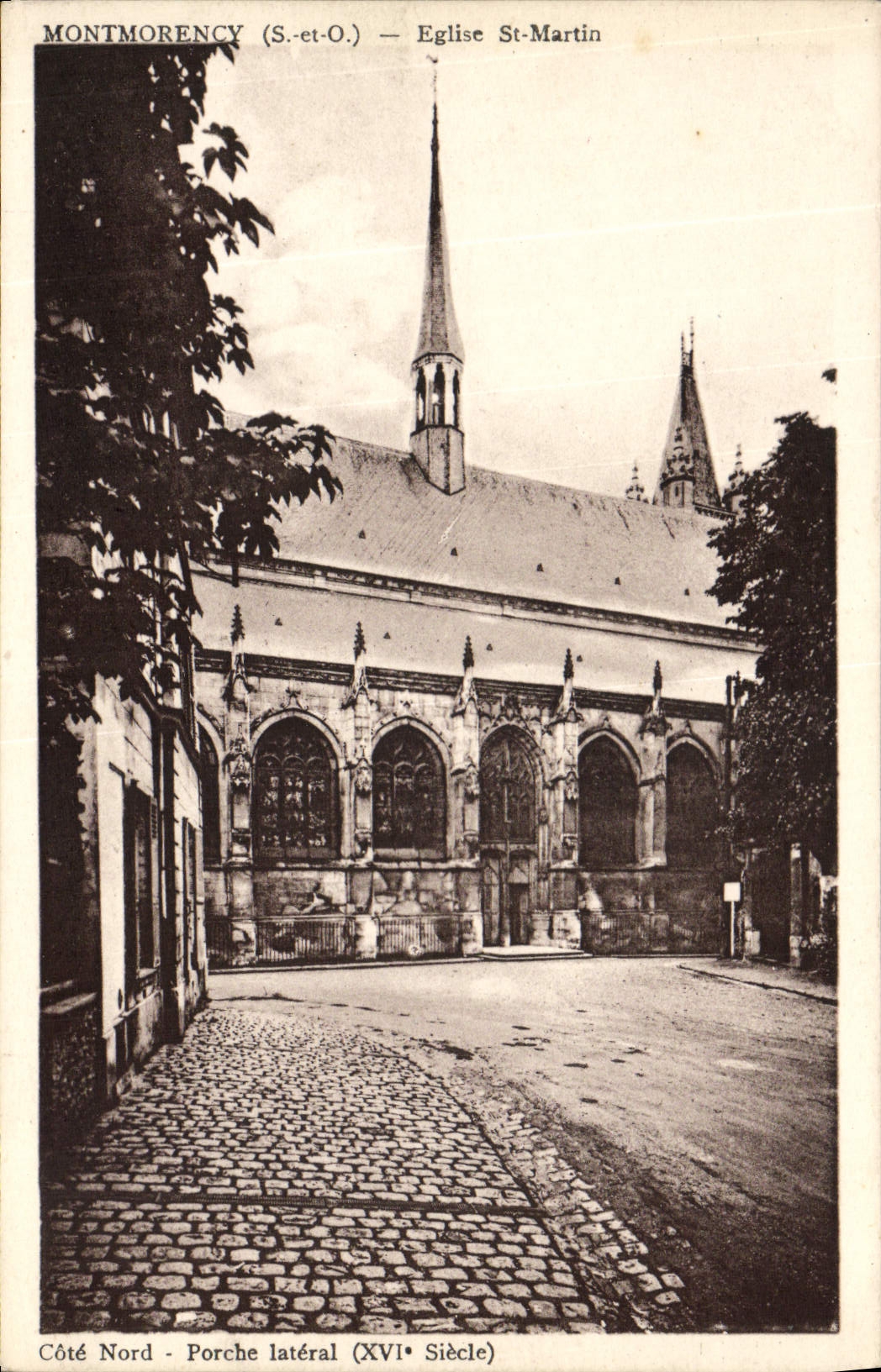Montmorency (S.-et-O.) — Église Saint-Martin — Côté Nord - Porche latéral (XVIe siècle)