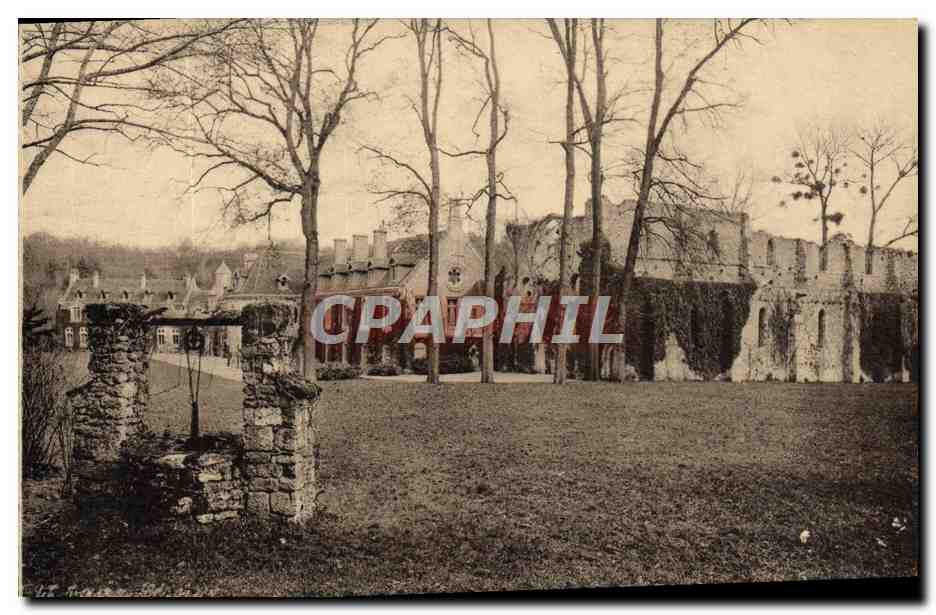 CPA Abbaye Des Vaux De Vernay Le Puits Et Les Ruines De l'Eglise