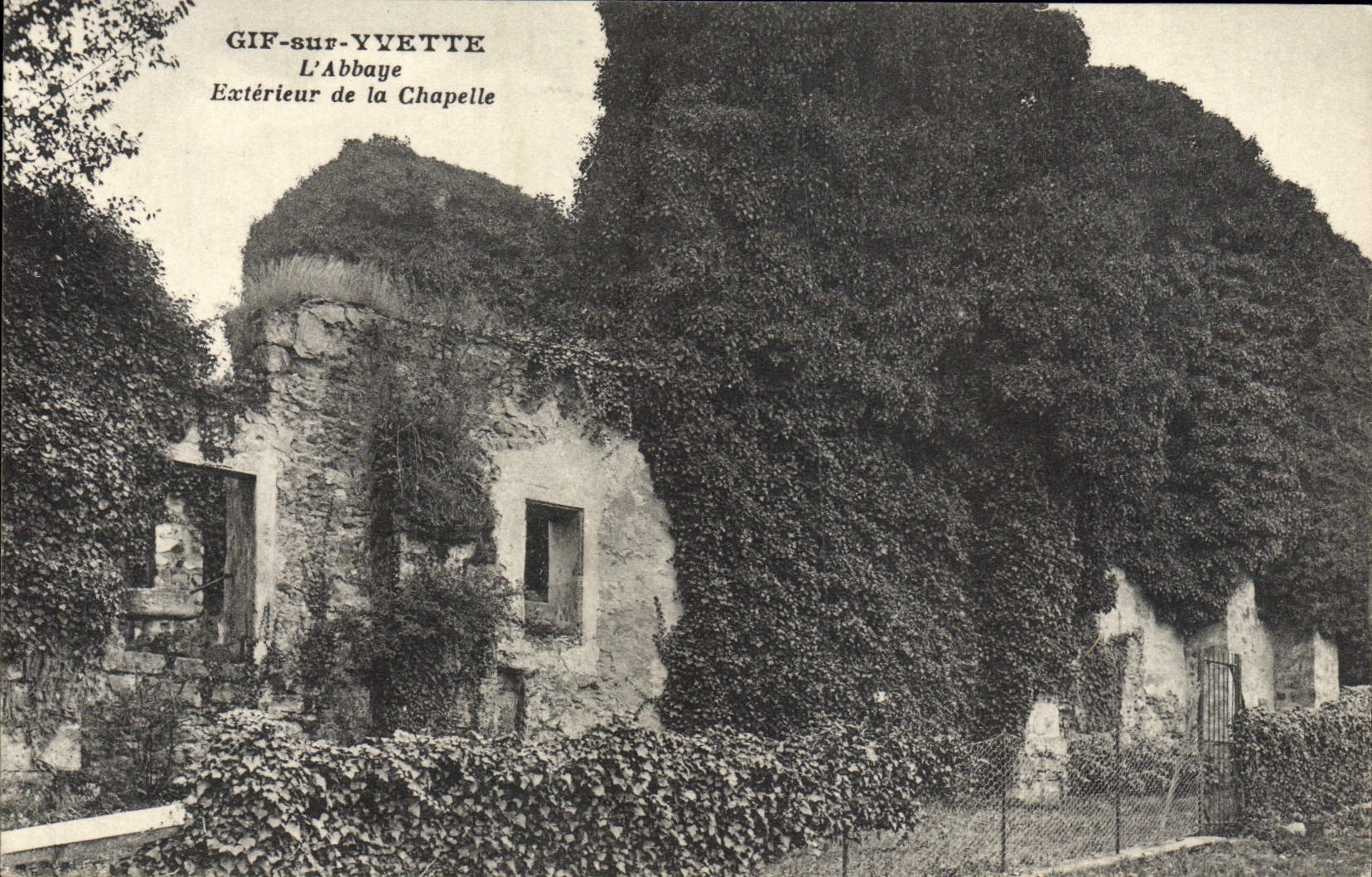 CPA Gif Sur Vvette L'Abbaye Exterieur de la chapelle