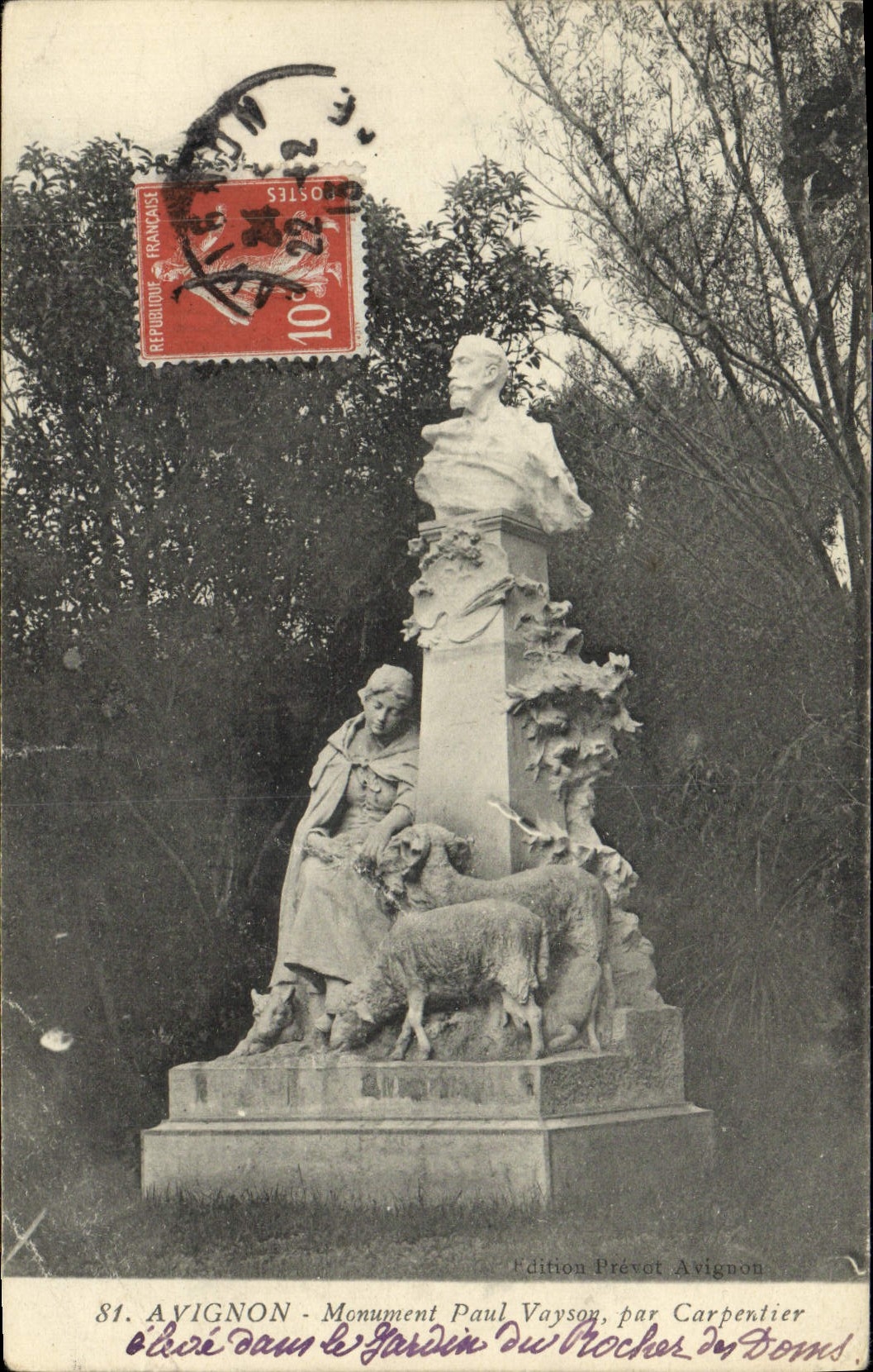 CPA Avignon Monument Paul Vayson par Carpentier Moutons 
