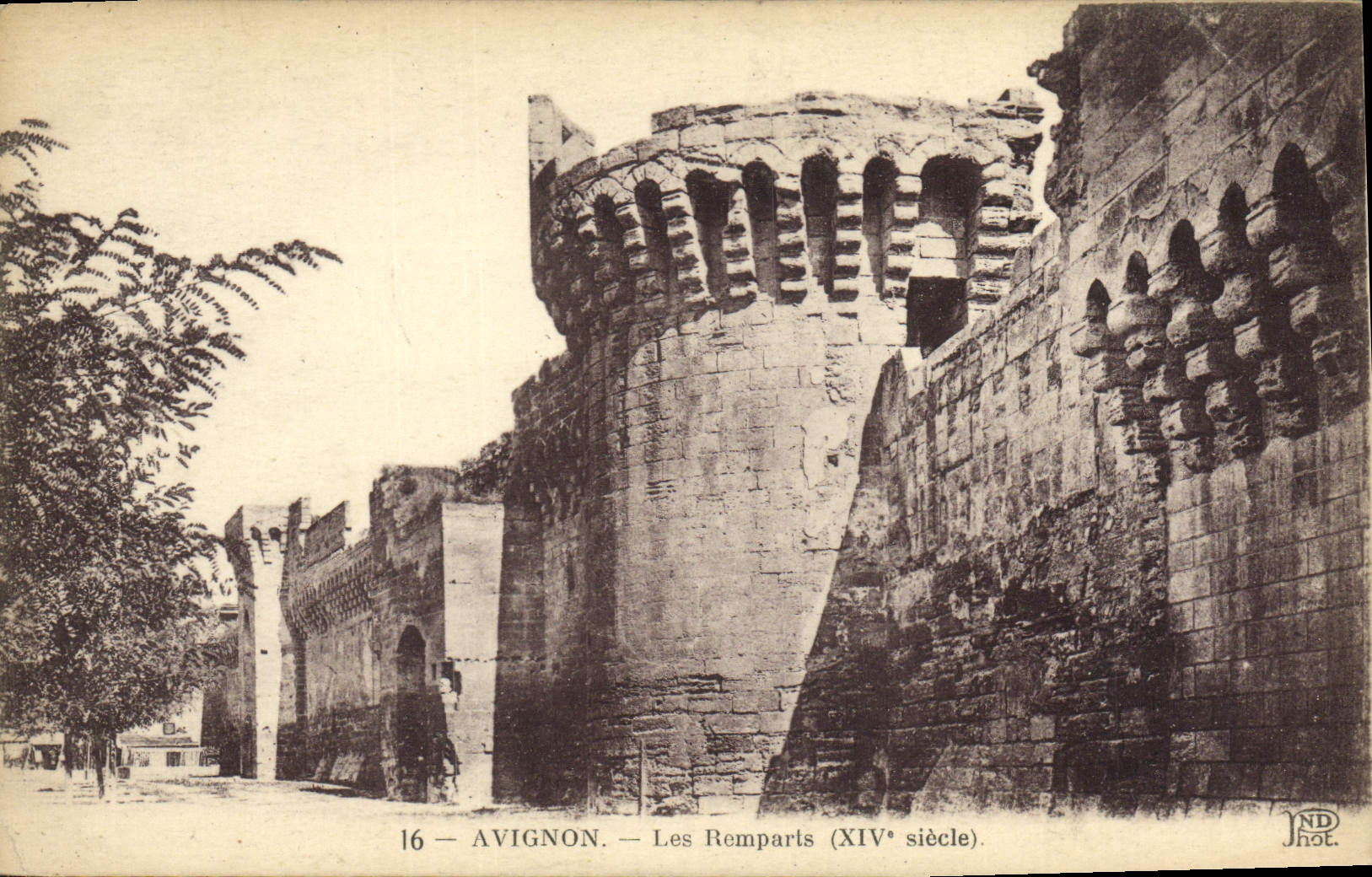 CPA Avignon Les Remparts