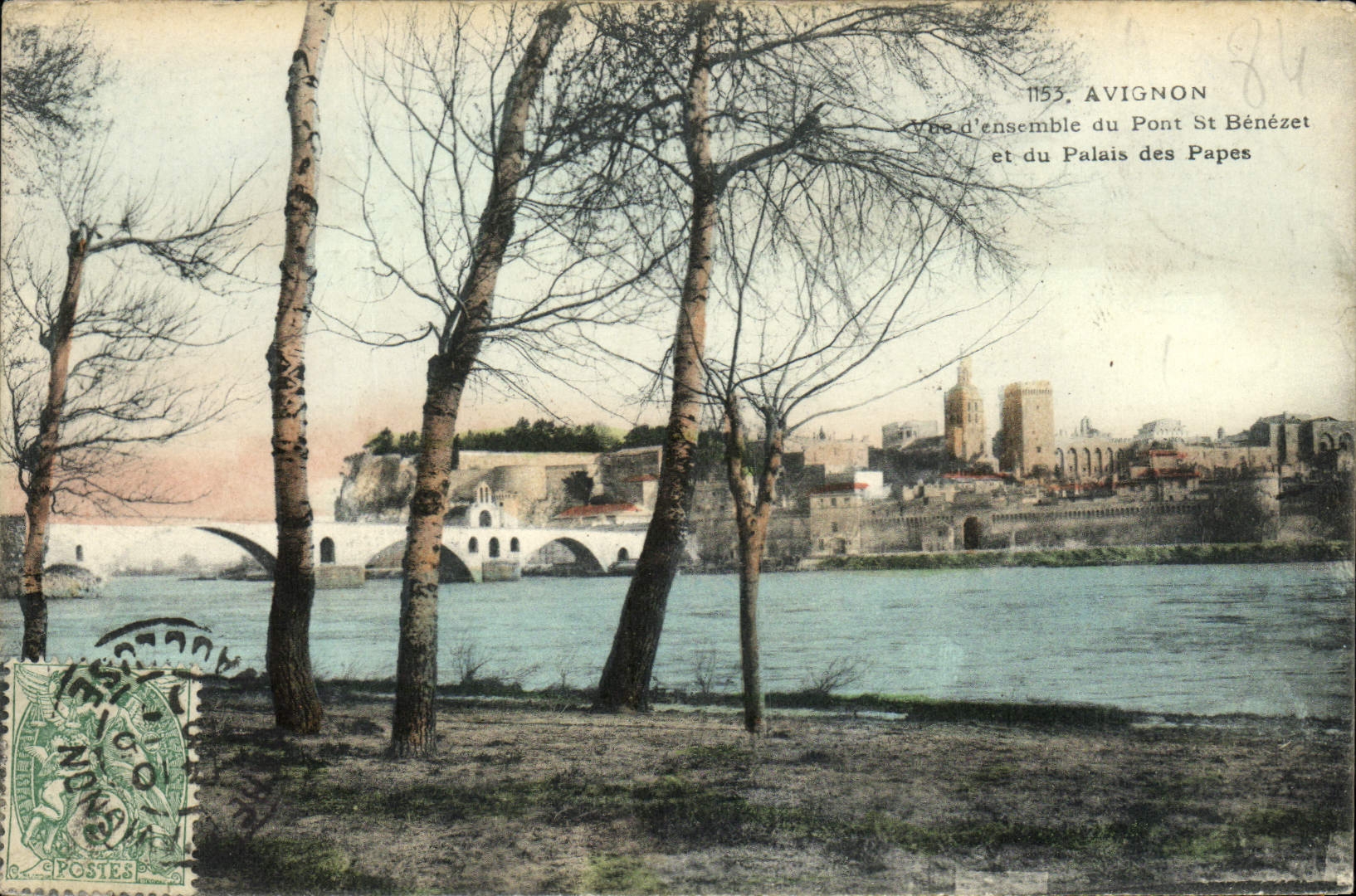 CPA Avignon Vue d'ensemble du pont St Benezet et du palais des Papes