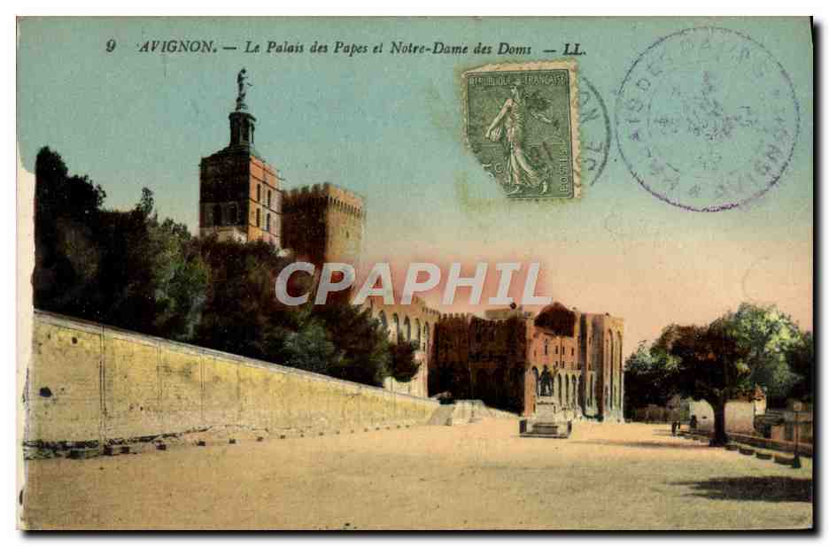 CPA Avignon Le palais des Papes et Notre Dame des Dons