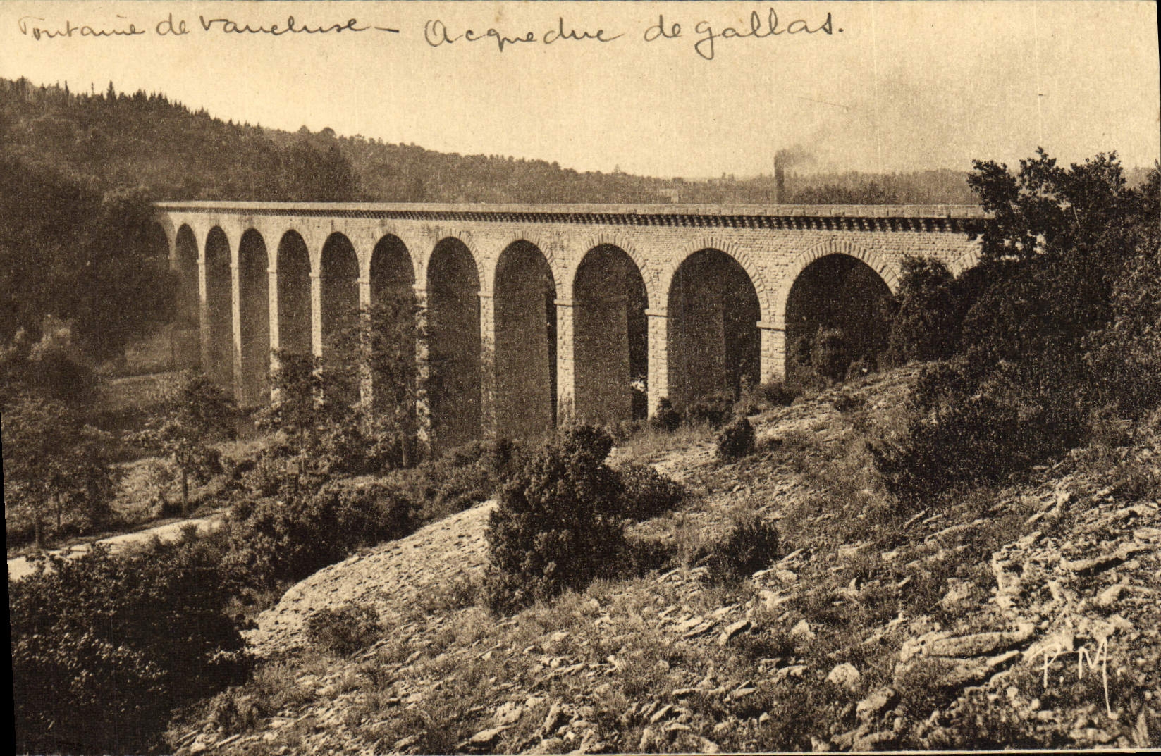 Fontaine de Vaucluse — Acqueduc de Gallas — Édition Vé Martin