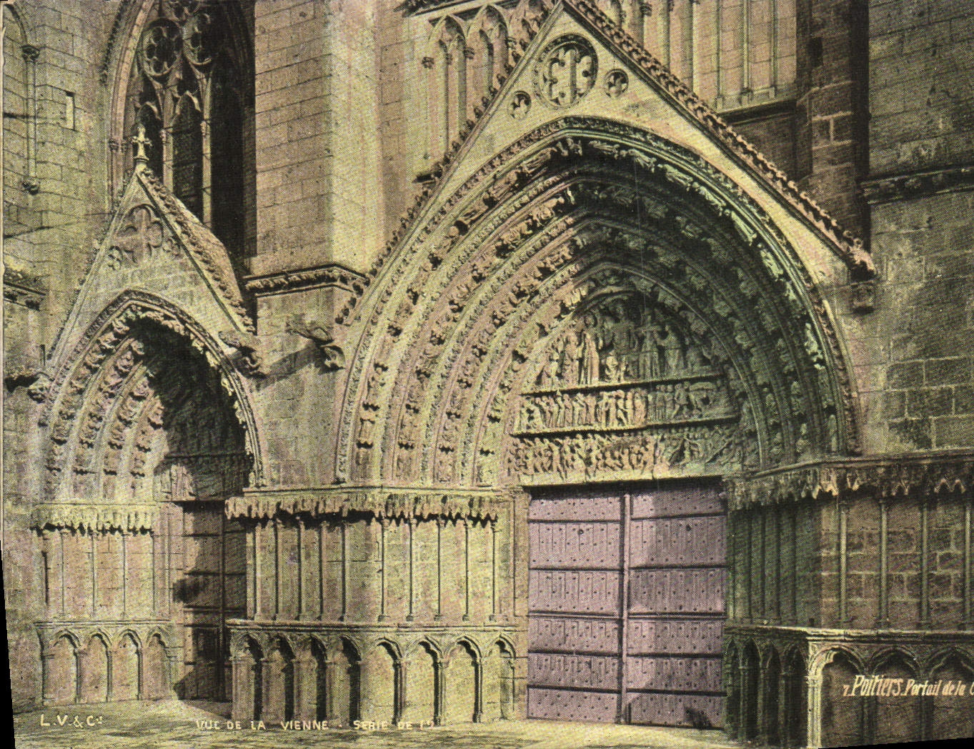 Poitiers - Portail de la cathédrale — Vue de la Vienne — Série de l'2 — L.V.&C.