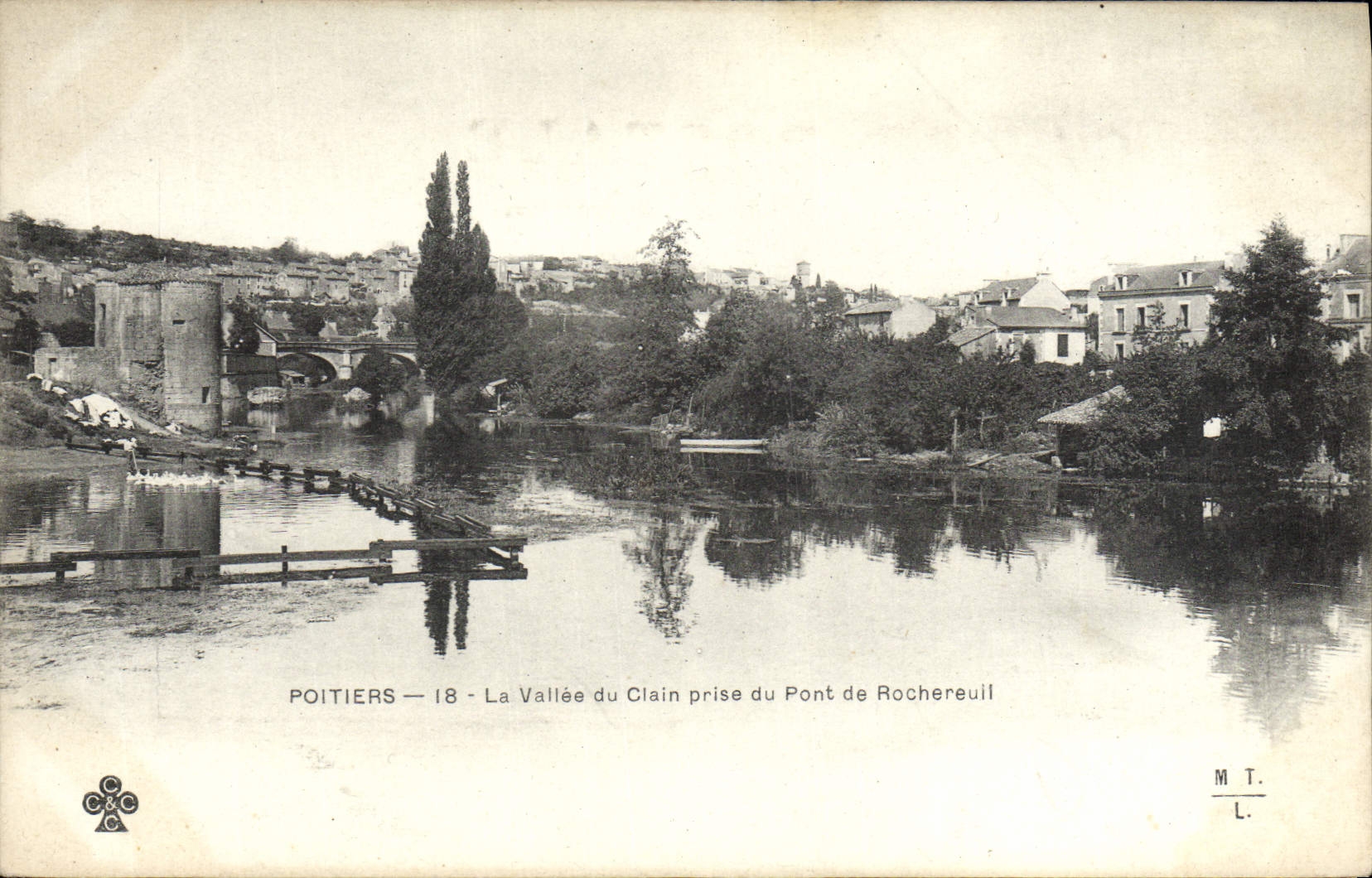Poitiers — 18 - La Vallée du Clain prise du Pont de Rochereuil — M.T.L.