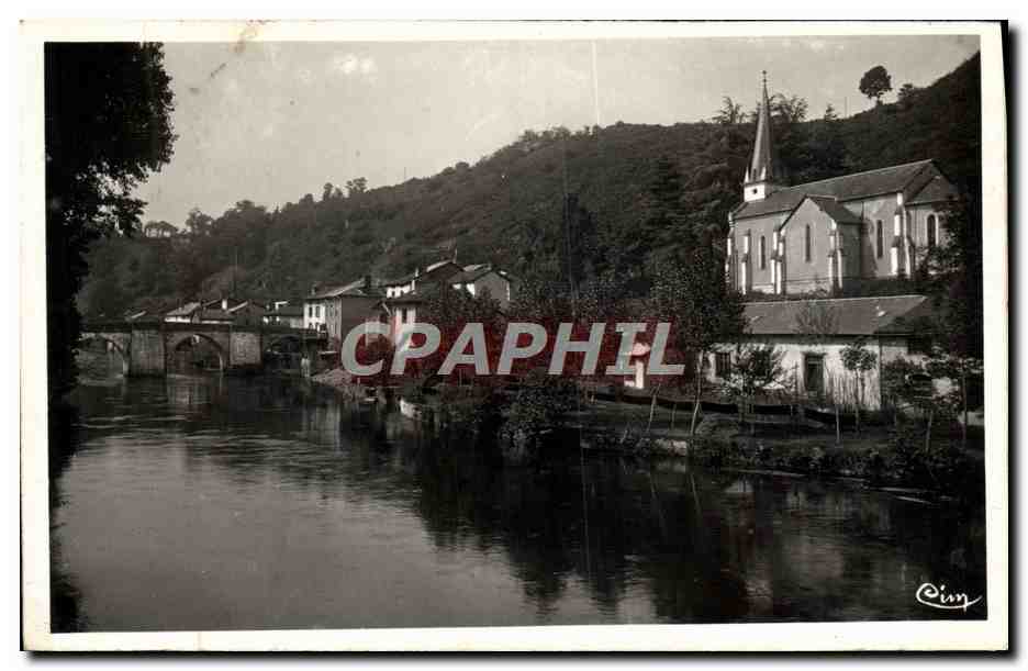 CPA St Leonard Pont de Noblat Vieux Pont et Montagne de Clovis 