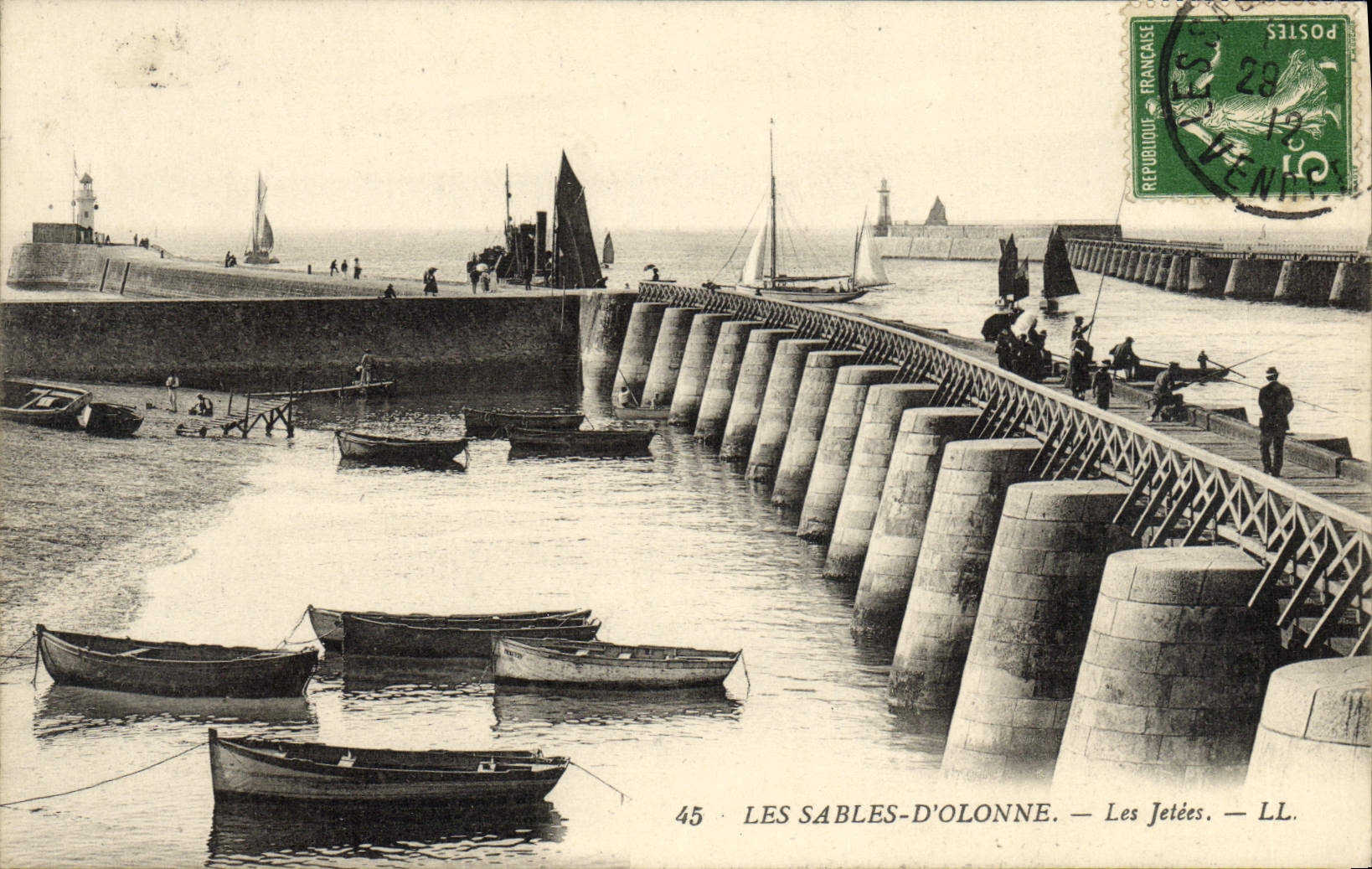 Les Sables-d'Olonne — Les Jetées — LL. — n°45