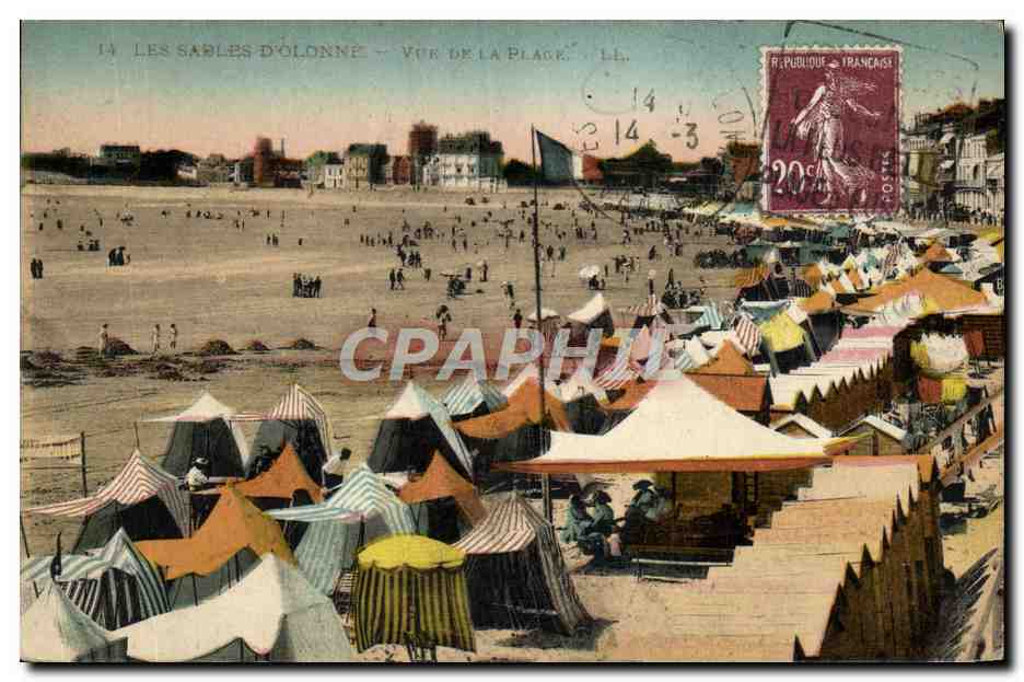 CPA Les Sables D'Olonne Vue de la Plage