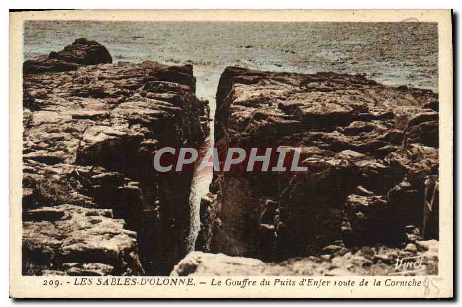 CPA Les Sables D'Olonne Le Gouffre du Puits d'Enfer route de la corniche
