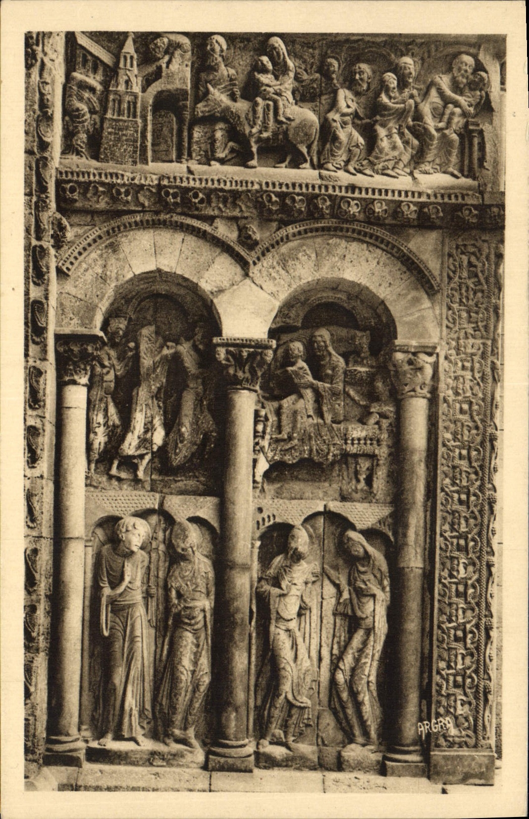 CPA Eglise abbatiale de Moissac Pied droit oriental du portail