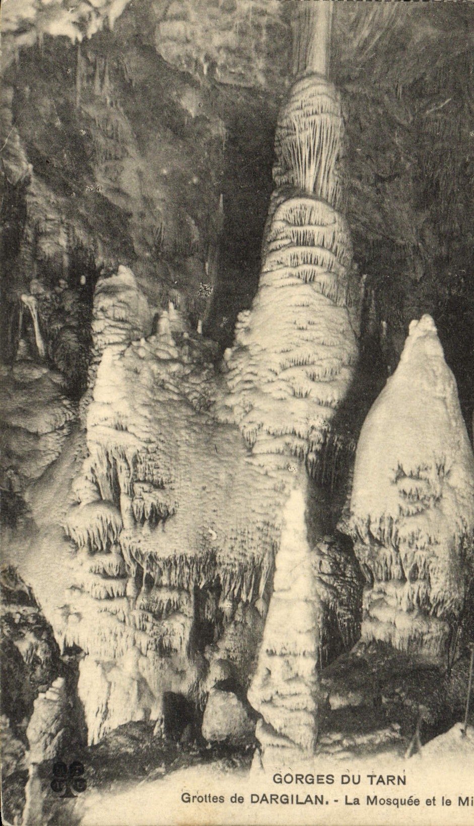 Dargilan-Höhlen — Die Moschee und der Mihrab — Gorges du Tarn