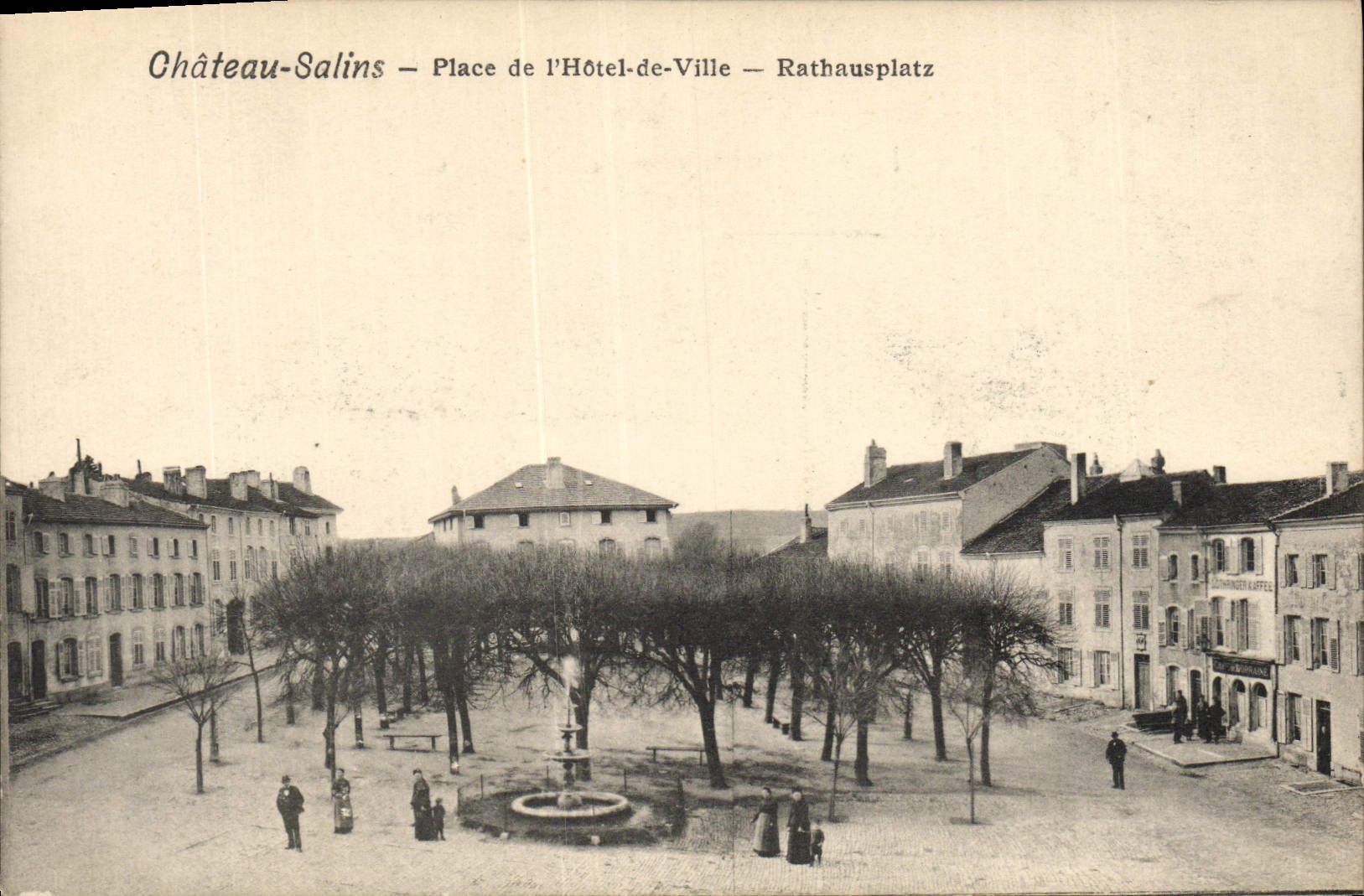 CPA Chateau Salins Place de L'Hoptel de Ville 