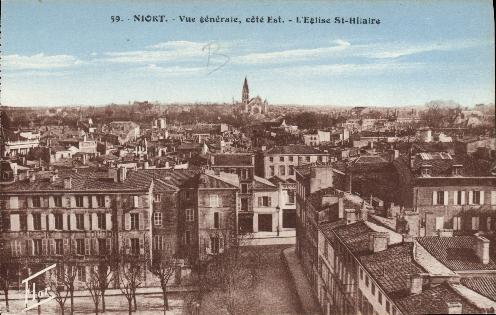 CPA Niort Vue Generale Cote Est L'Eglise St Hilaire