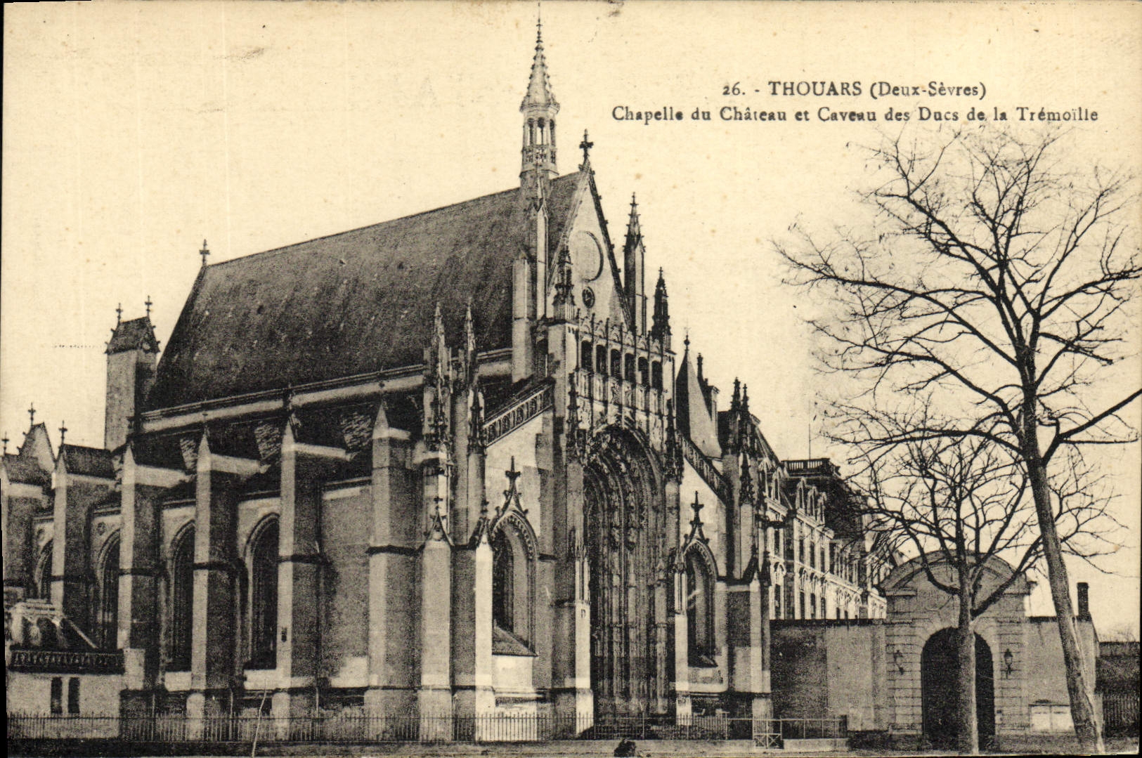 Chapelle du Château et Caveau des Ducs de la Trémoille — Thouars (Deux-Sèvres)