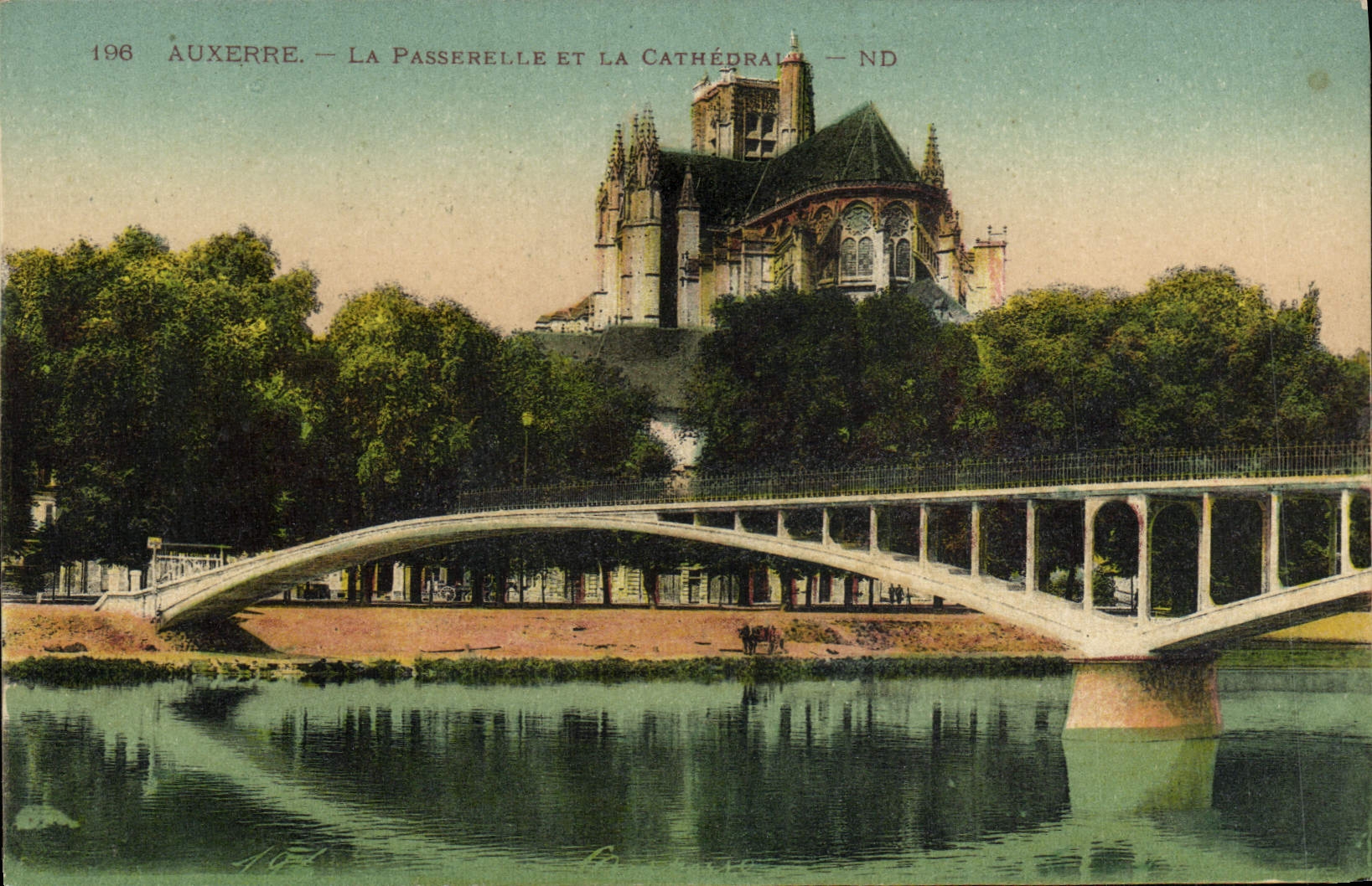 CPA Auxerre La Passerelle Et La Cathedrale