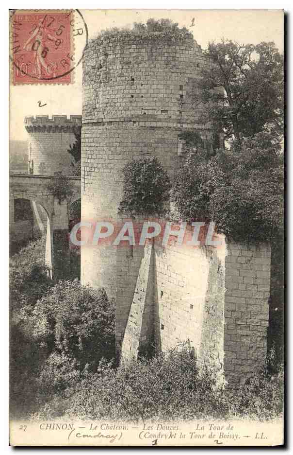CPA Chinon Le Chateau Les Douves La Tour De Coudry et la tour de Boissy 