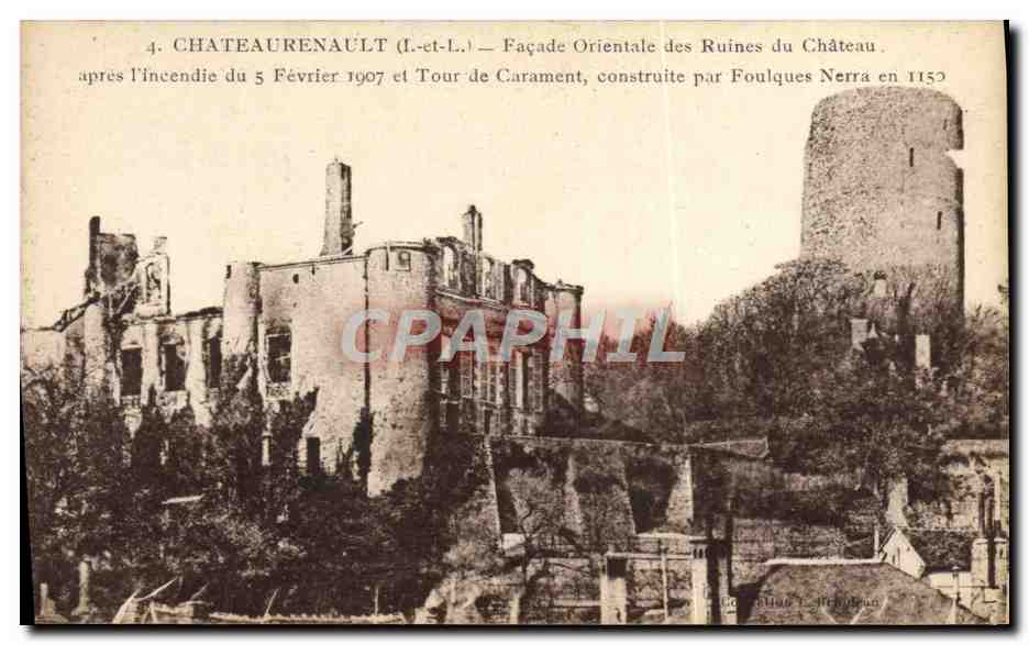 CPA Chateaurenault Facade Orientale Des Ruines Du Chateau