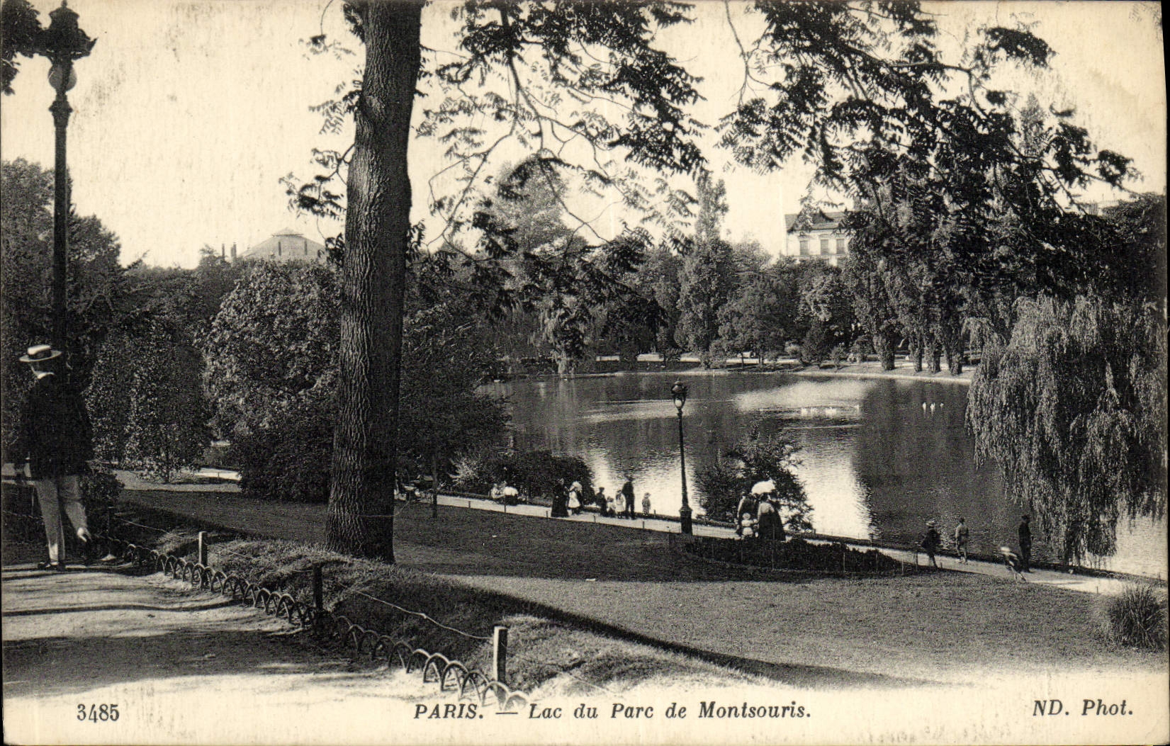 CPA Paris Lac Du Parc De Monstouris