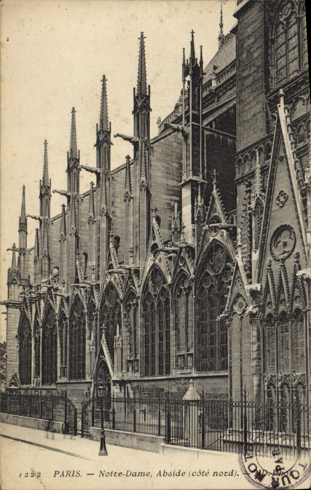 CPA Paris Notre Dame Abside Cote Nord