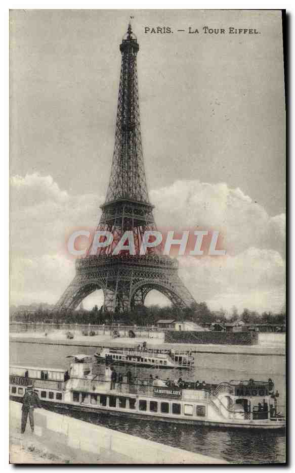 CPA Paris La Tour Eiffel Bateau Peniche