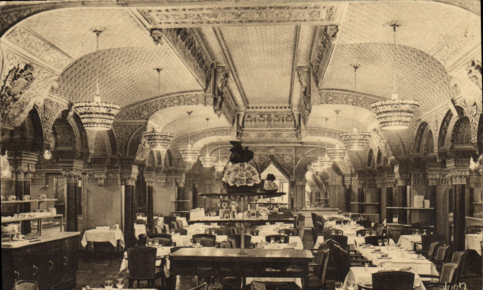 CPA Restaurant Luce Noel Peter's Passage Des Princes Rue De Richelieu La grande salle