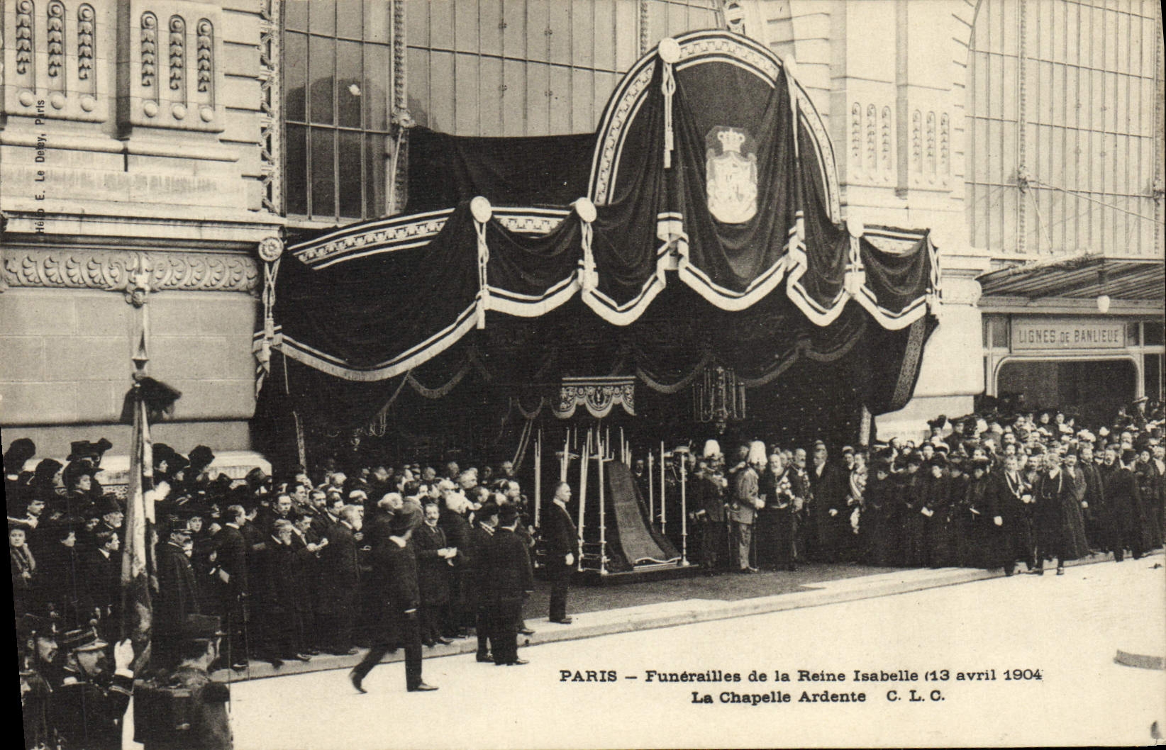 PARIS — Funérailles de la Reine Isabelle (13 avril 1904) — La Chapelle Ardente — C. L. C.
