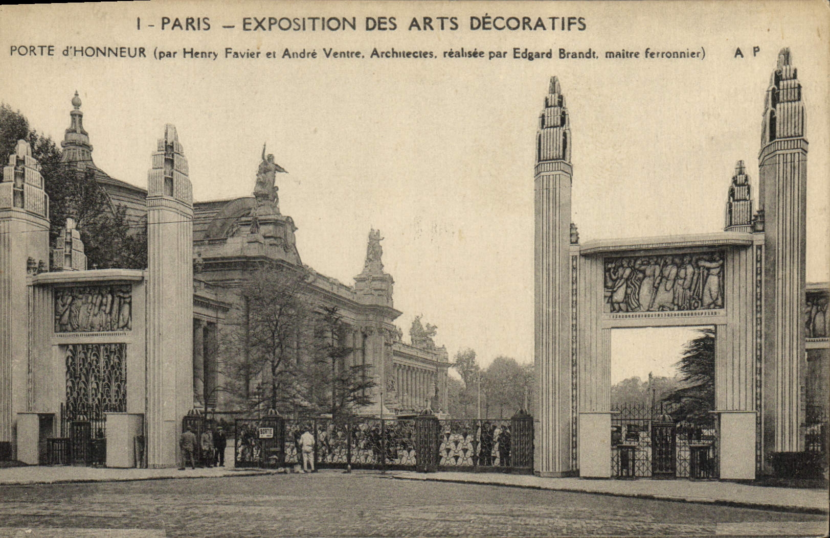 CPA Paris Exposition Internationale Des Arts Decoratifs Porte D'Honneur