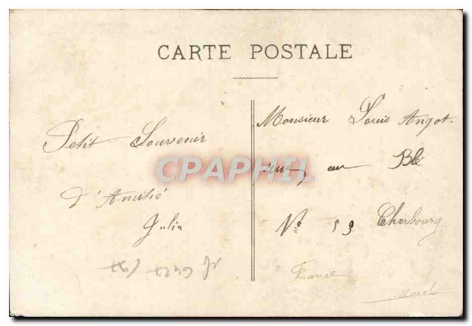 Jeune femme en robe violette — roses et treillis — CIREE n°4313 — Reverso