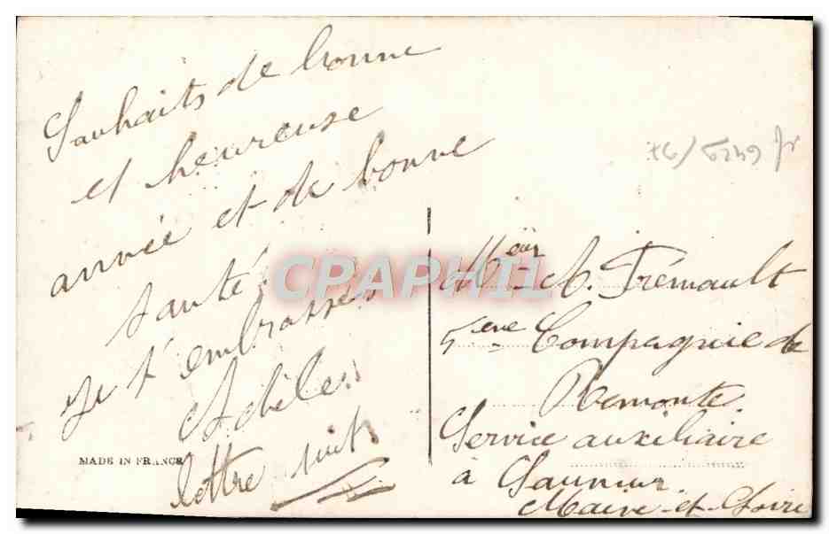 Jeune femme en robe bleue tenant un bouquet de roses — éditeur J. Bousquet, n° 60 — Reverso