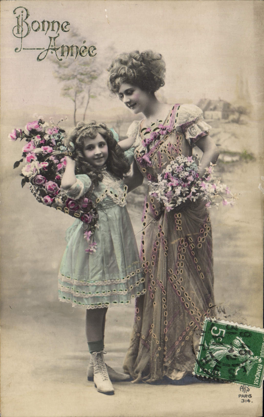 Femme et enfant — Bonne Année — A.P. PARIS 314