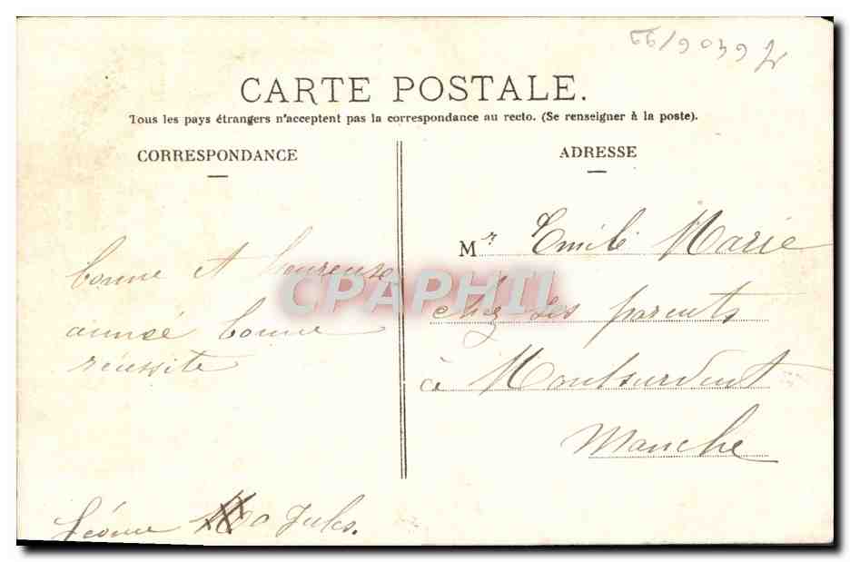Femme en fourrure tenant du gui — Bonne Année — Léon Léota — Reverso