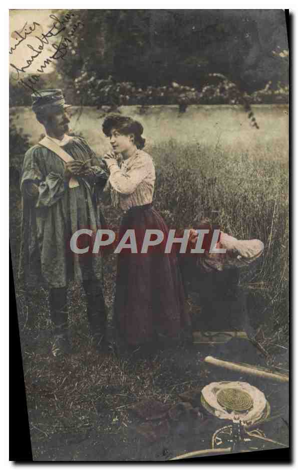 Soldat et femme — scène de campagne — éditeur inconnu, n° de série non visible