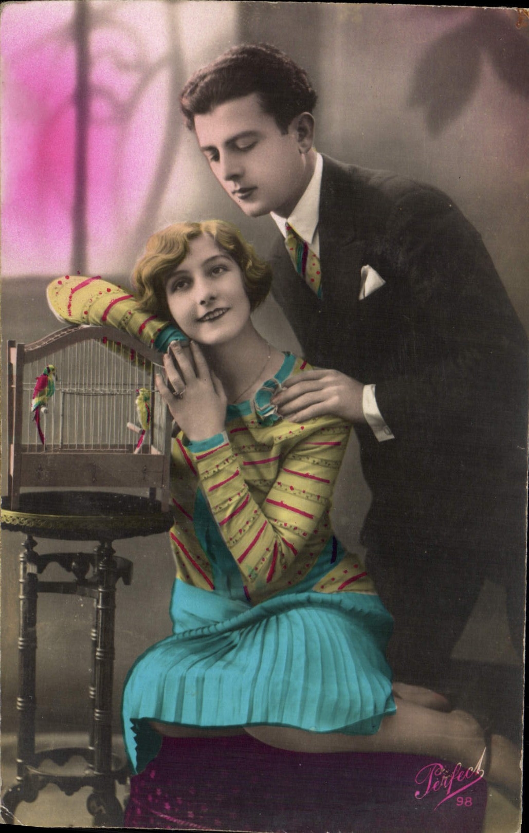 Couple avec perroquet — Perfect 98 — éditeur Perfect