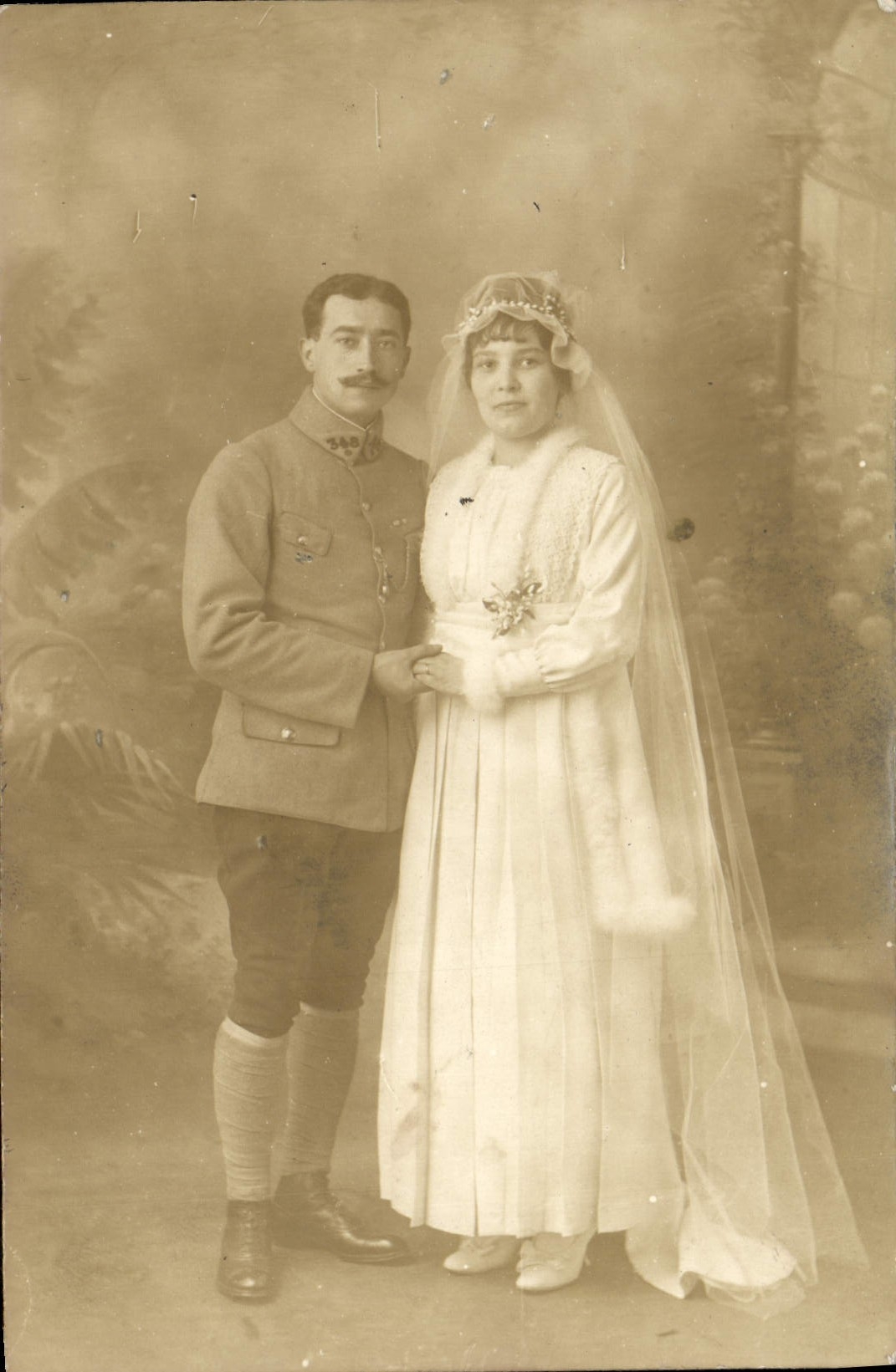 CARTE PHOTO Femme Soldat militaria (n°348 sur le col)