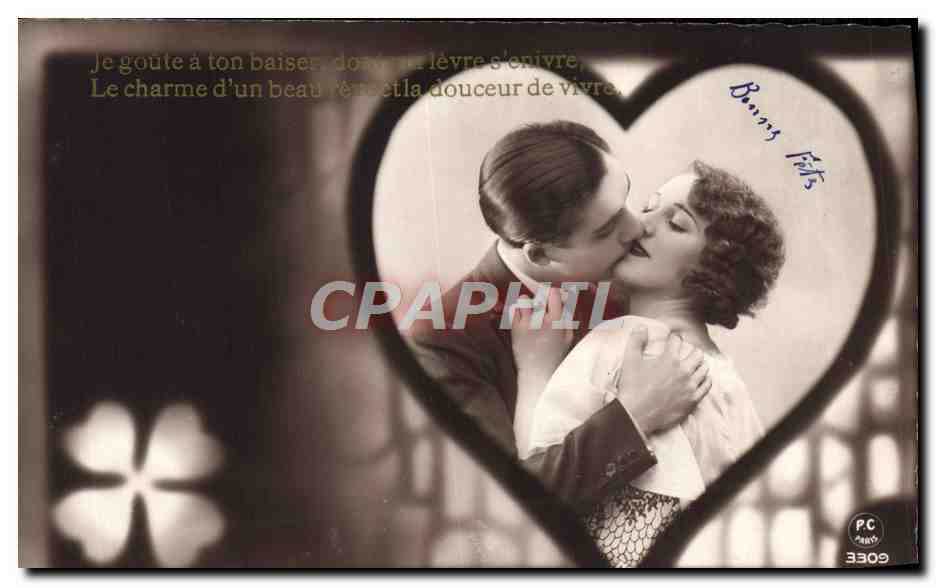 CPA Fantaisie Femme Coeur Trefle 
