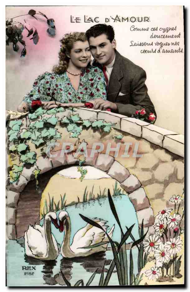 CPA Fantaisie Femme le lac d'amour Cygne