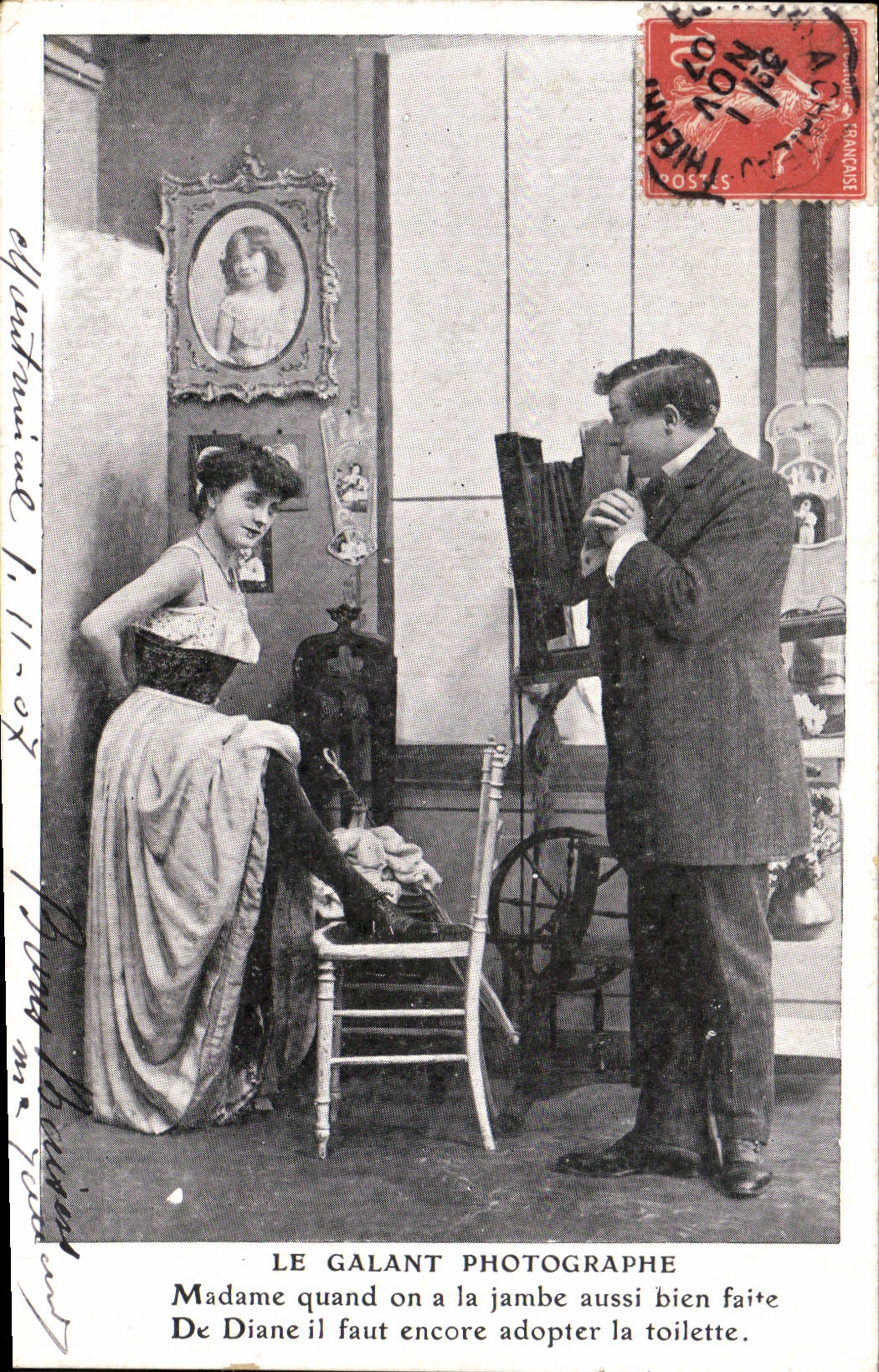 CPA Fantaisie Femme Le galant photographe