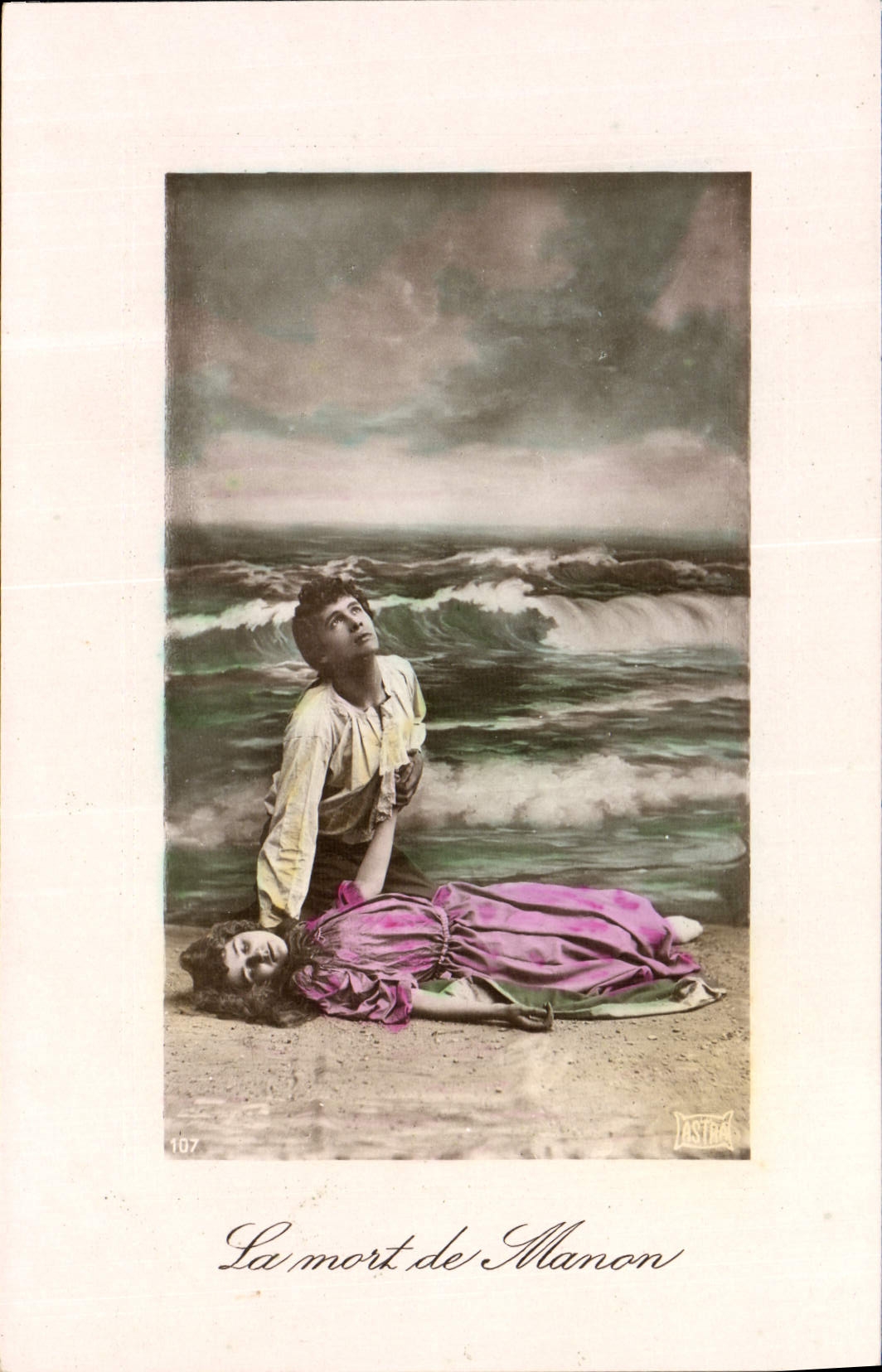 CPA Fantaisie Femme La mort de Manon