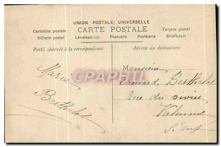 Jeune femme souriante — décor floral — éditeur Valmont, n° 767 — Reverso