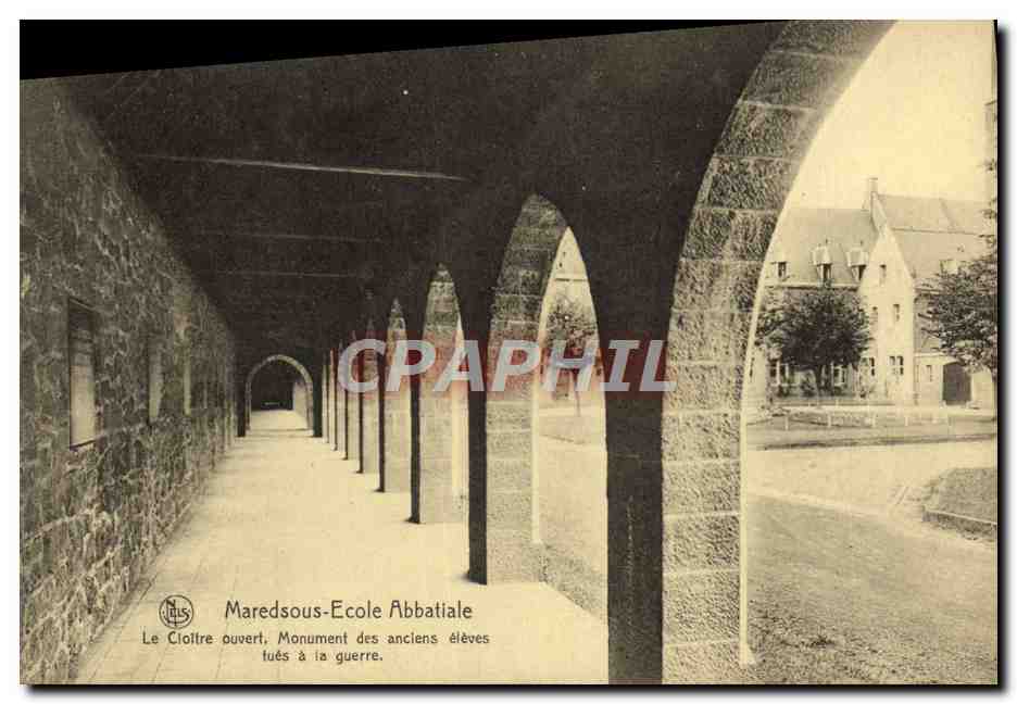 Maredsous-Ecole Abbatiale — Le Cloître ouvert, Monument des anciens élèves tués à la guerre — NLS