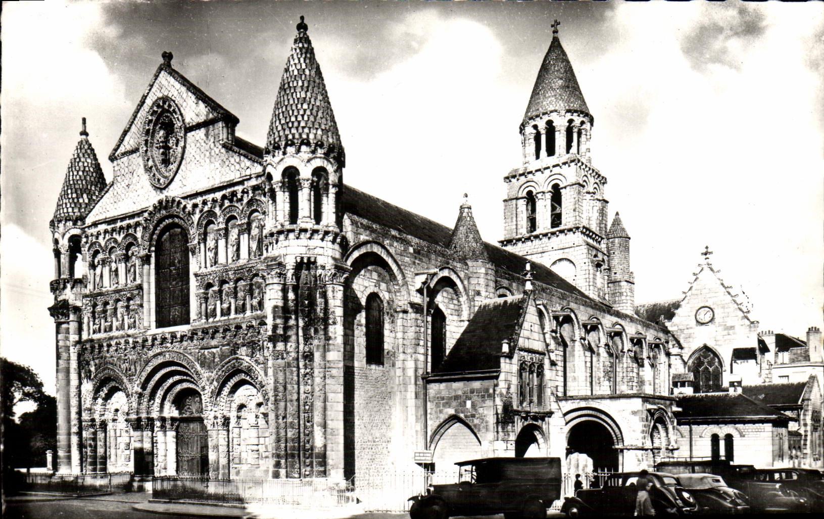 Poitiers — Église Notre-Dame-la-Grande — Éditions du Globe, Paris