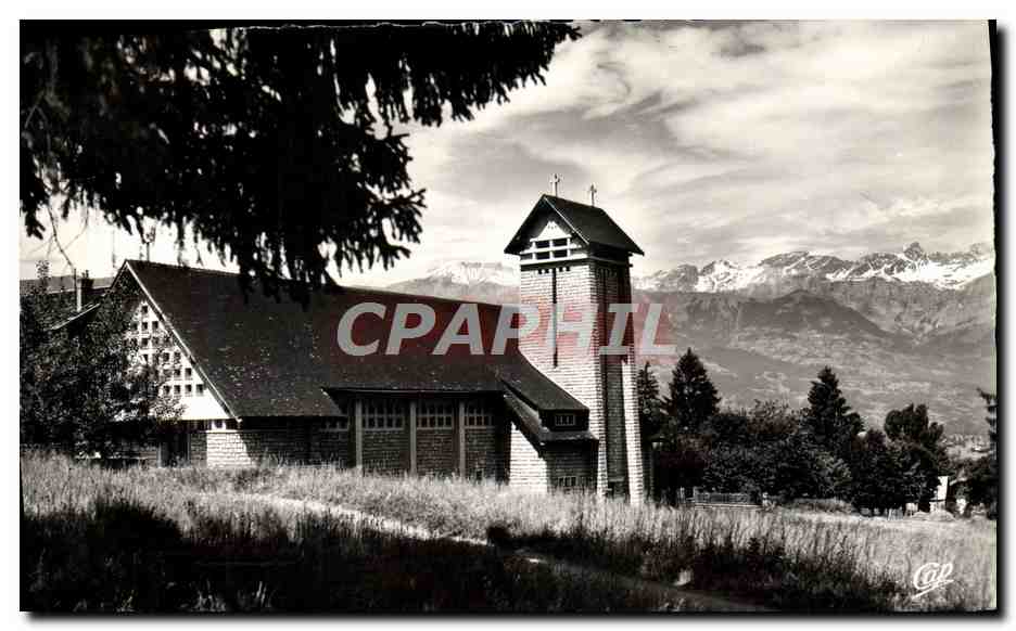 CPM Le Fayet Eglise Notre Dame des Alpes Vue generale avec la chaine des Alpes