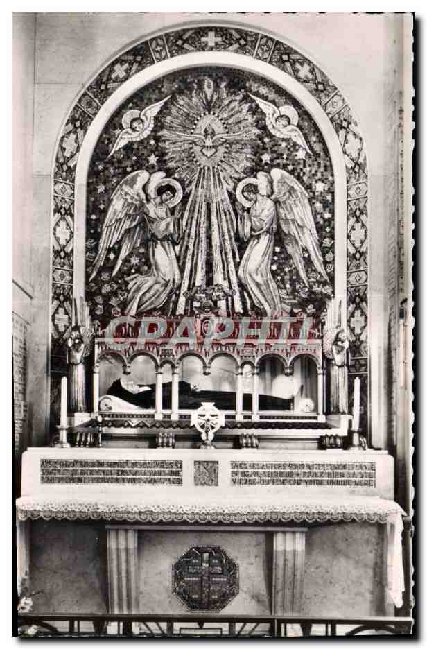 CPA Chapelle de la Medaille Miraculeuse Chasse de Sainte Louise de Marillac 