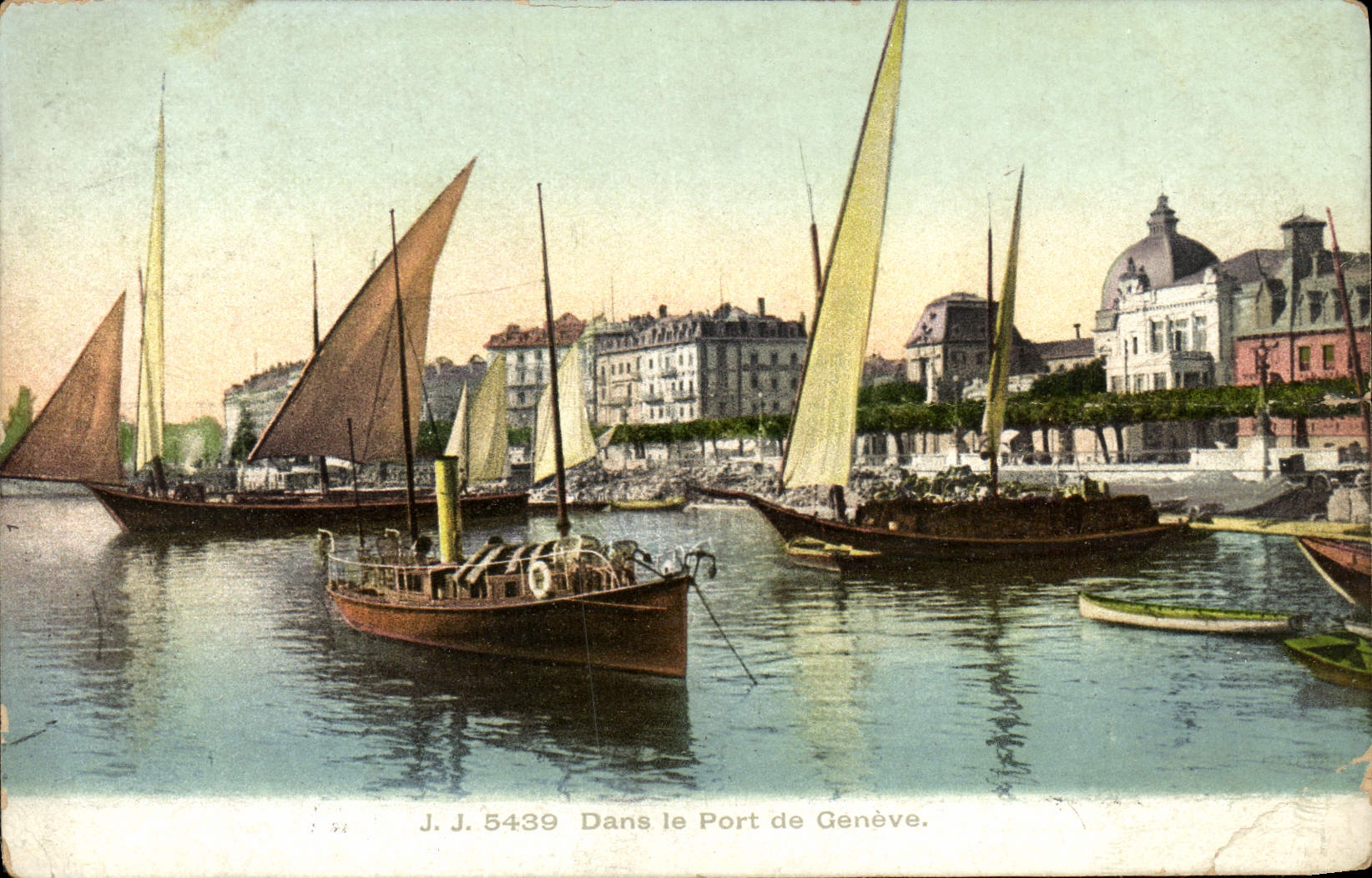 CPA Dans Le Port De Geneve Bateaux