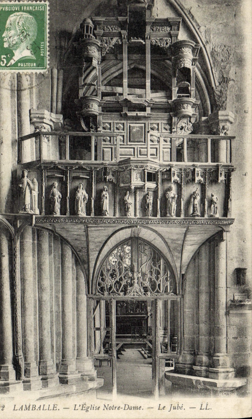 CPA Lamballe L'Eglise Notre Dame Le jube