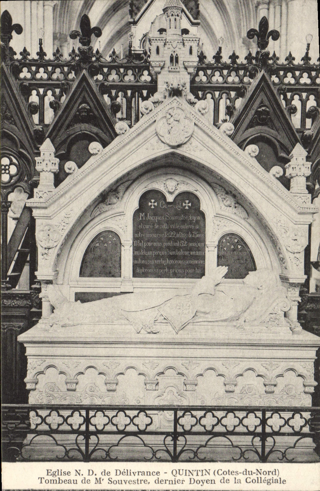 Tombeau de M. Jacques Souvestre — Dernier doyen de la collégiale — Église N.D. de Délivrance, Quintin (Côtes-du-Nord)